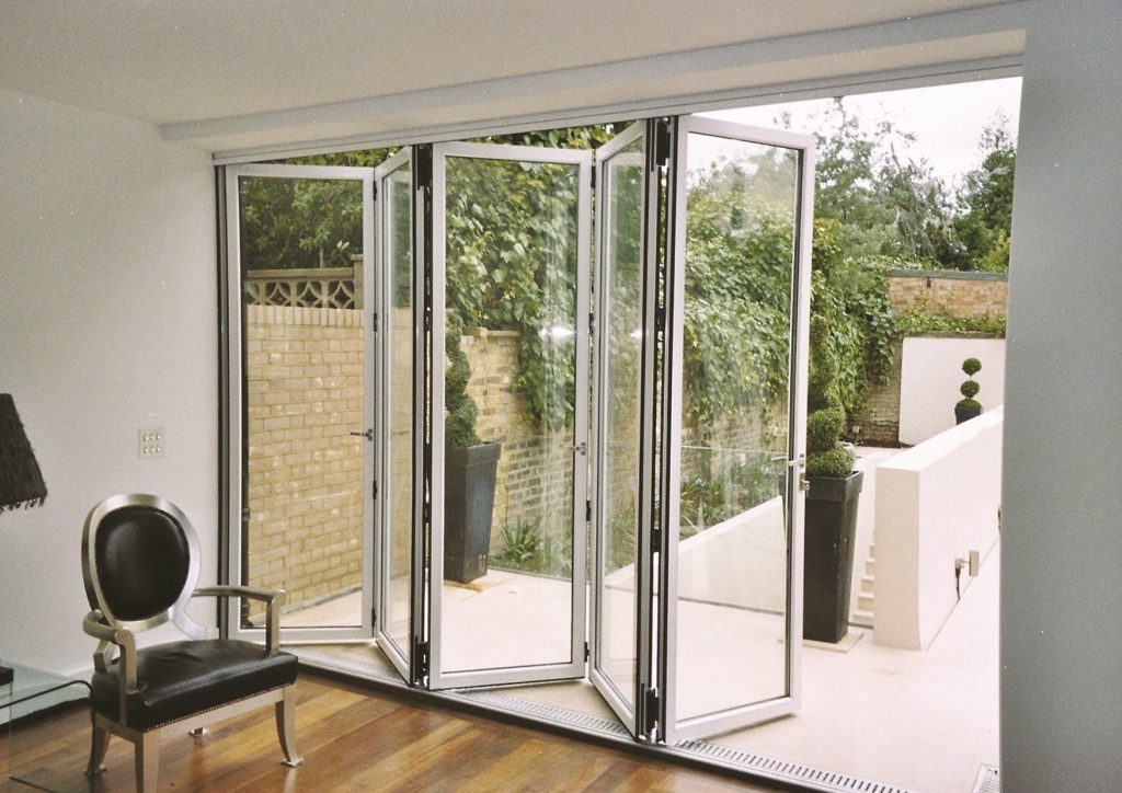 Bi Folding Doors Norwich Aluminium   Folding1 1024x724 