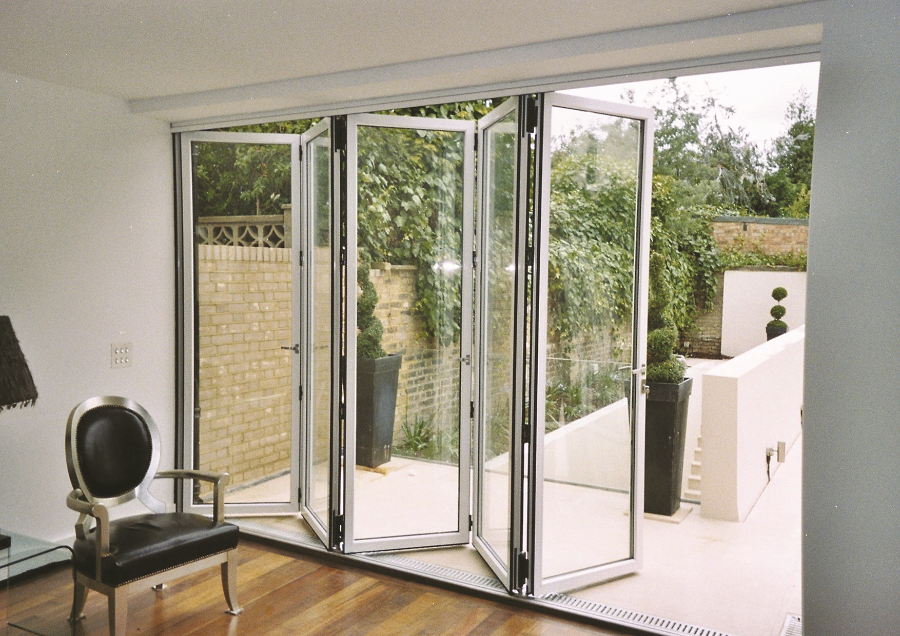 folding door design for living room